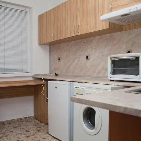And Studios Apartment