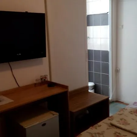 Apartment And Studios *