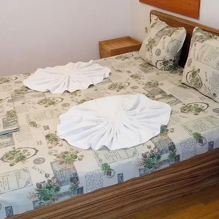 And Studios Apartment *