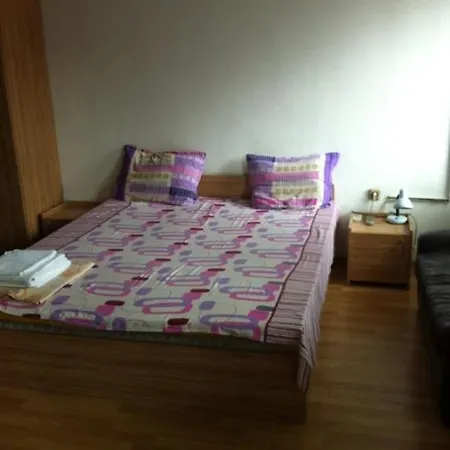 And Studios Apartment *